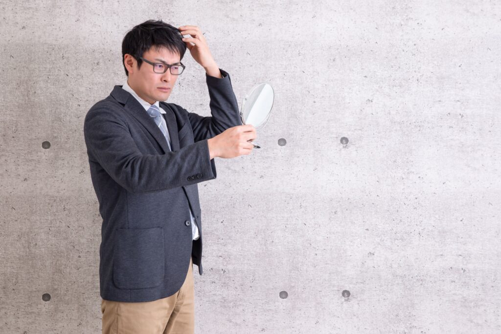 【医師監修】AGAの段階ごとの特徴と対策を徹底解説｜早期発見が未来の髪を守る鍵